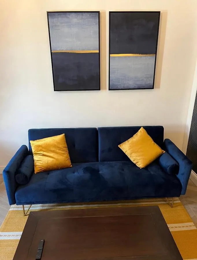 Isola Suites Milan Italy