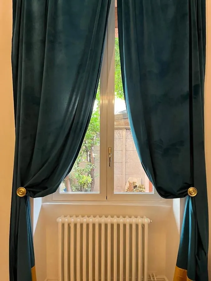 Isola Suites Milan Apartment